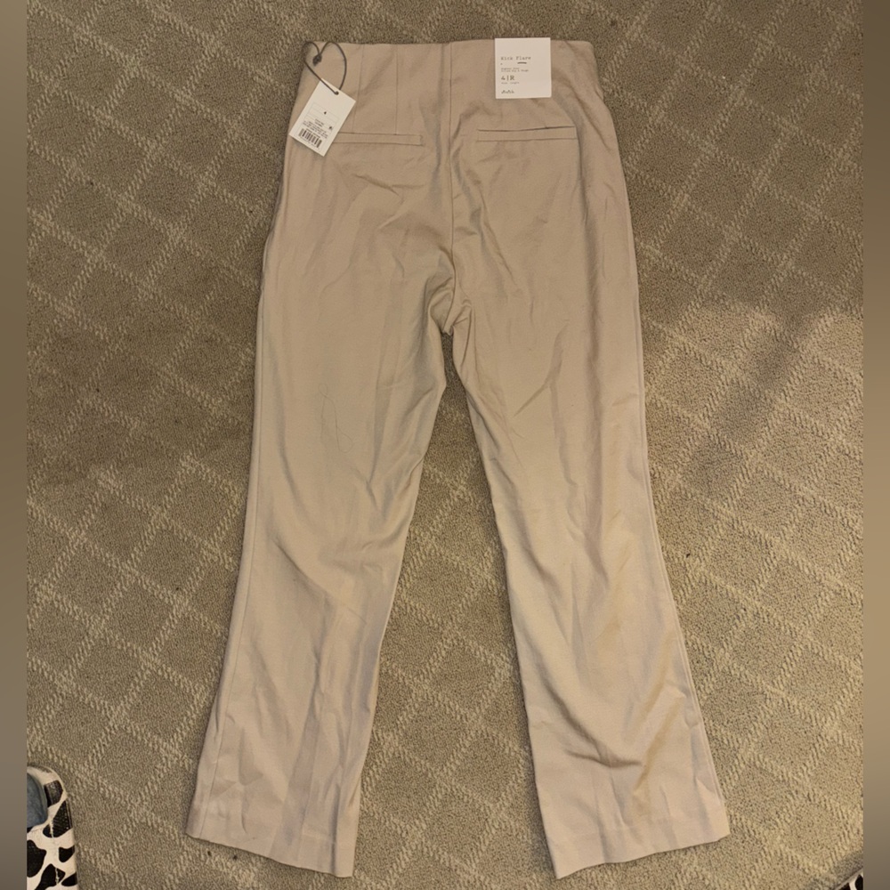 Chic Kick Flare Pants - Picture 4 of 4